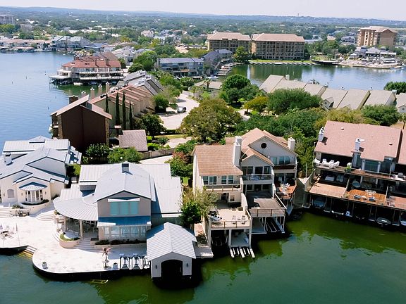 2nd image of 311 Island Dr