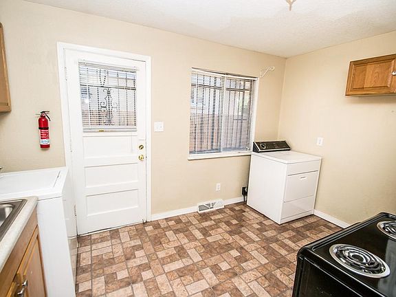 4th image of 3231 N Saint Paul St