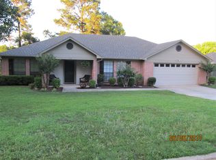 123 Arizona Ave, Wake Village, TX 75501