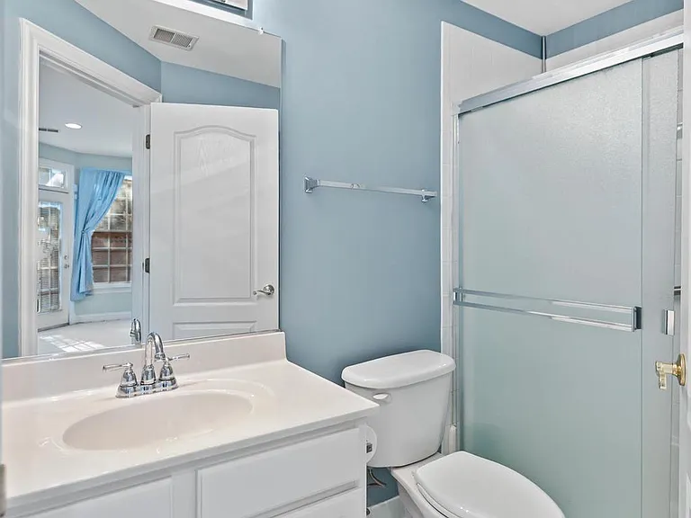 5237 Bessley Pl — Photo 15