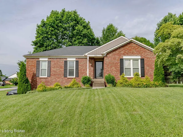 1200 Nightingale Ln, Goshen, KY 40026