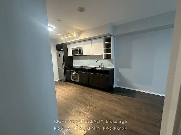 68 Shuter St #1507 — Photo 11