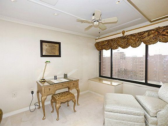Den (2nd Br)