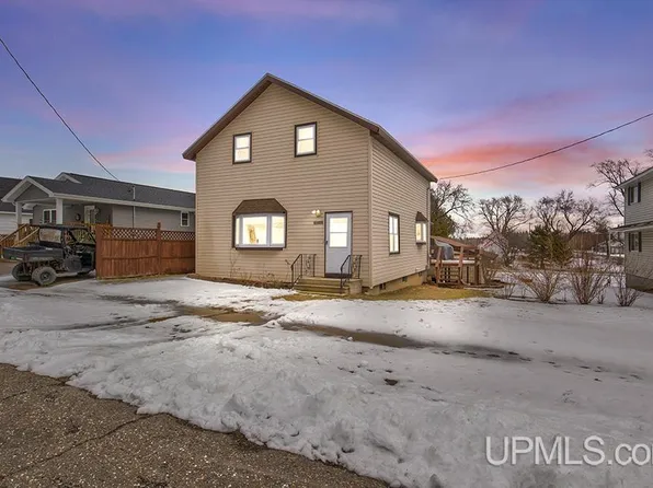 N16526 Oak St, Hermansville, MI 49847