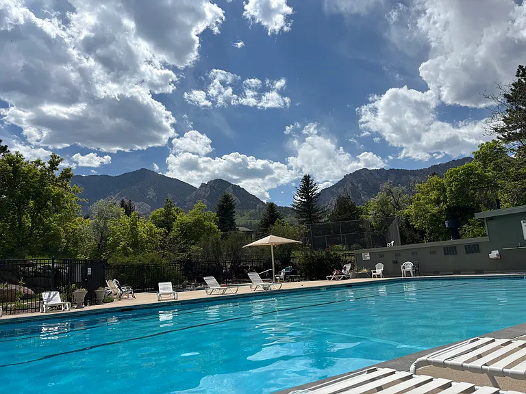 pool view