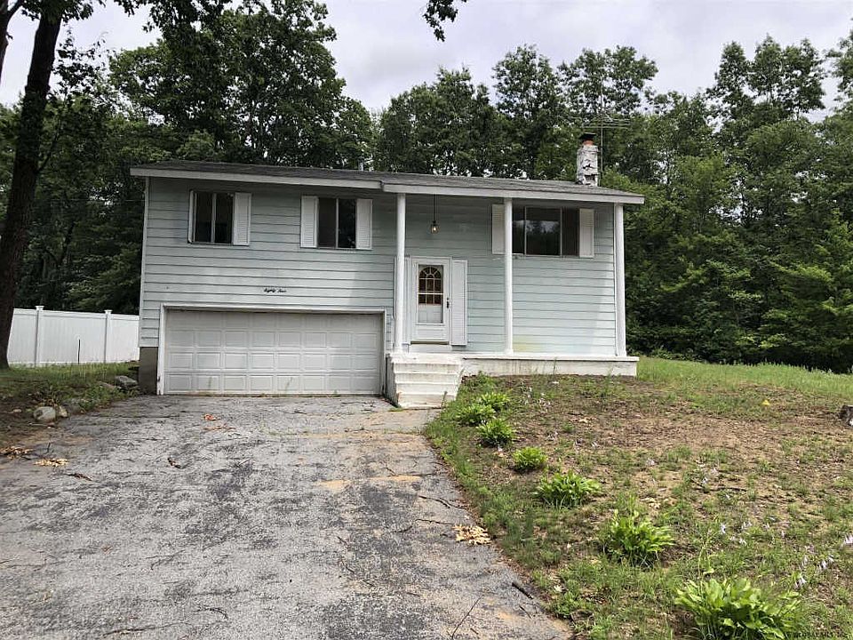 1st image of 84 Quevic Dr