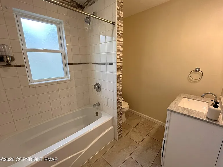 31 Hemlock Dr — Photo 23
