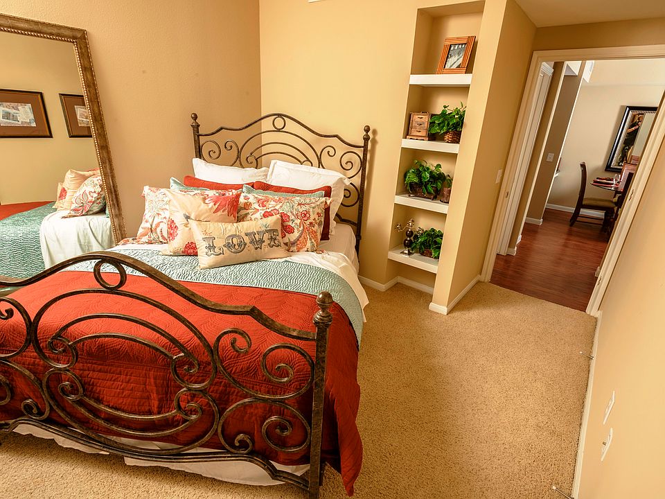 The Broadwater Apartment Rentals Pasadena, TX Zillow