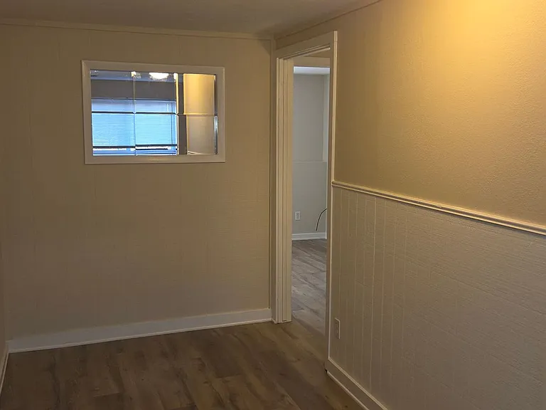 3705 N Chestnut St — Photo 8