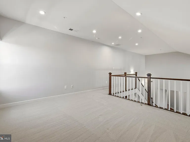 3411 Angelica Way #401 — Photo 31