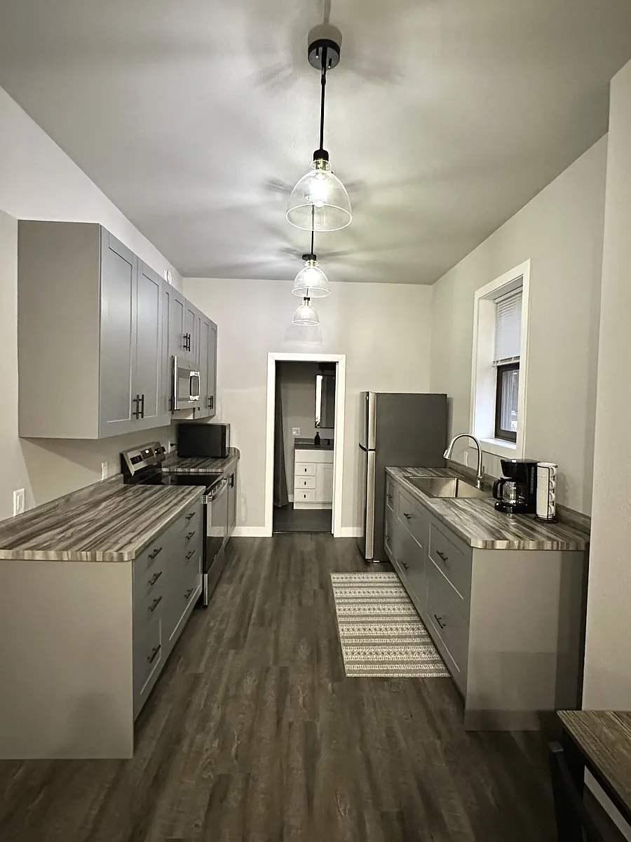 Building Photo - 328 3rd St #2