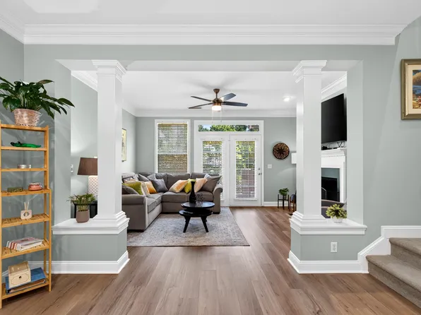 3134 Rapid Falls Rd, Cary, NC 27519
