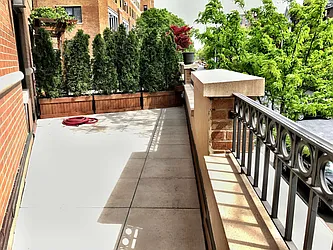 Rented by NY Space Finders Inc.