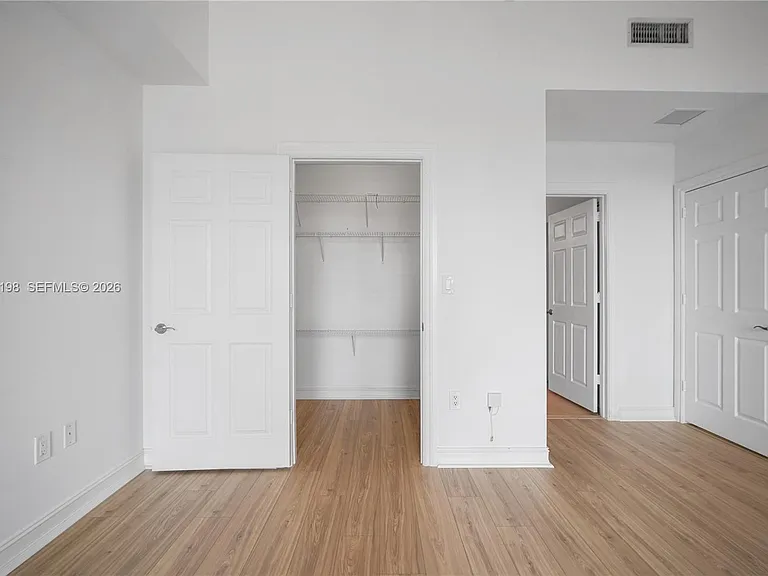 3001 NE 185th St #716 — Photo 38