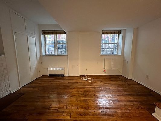 1st image of 227 E 11th St APT 1A