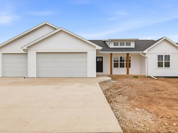 N9261 Constellation Dr, Appleton, WI 54915