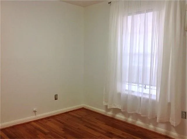 1710 Oxford St — Photo 9