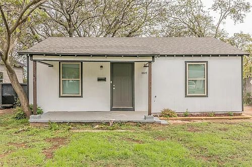 1809 Daniel St Photo 1