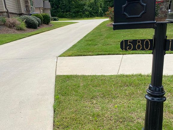 5th image of 1580 Sedgefield Dr