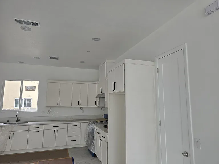 10101 Crosby Ave — Photo 13