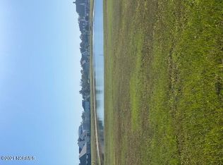 566 Moss Lake Ln, Holly Ridge, NC 28445