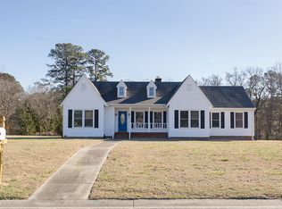 3675 Labrador Ln, Suffolk, VA 23434