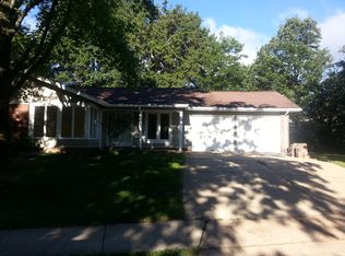 2133 Silverwood Ln, Chesterfield, MO 63017