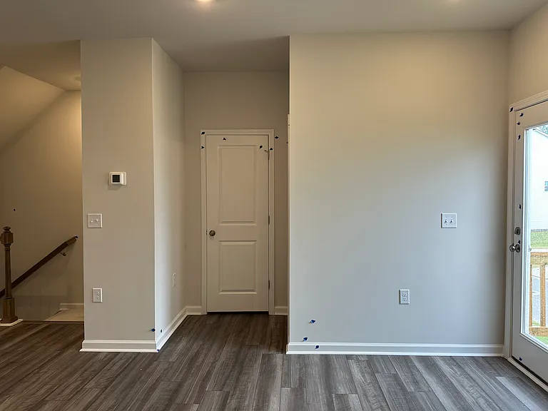 2517 Kasota Ln — Photo 13