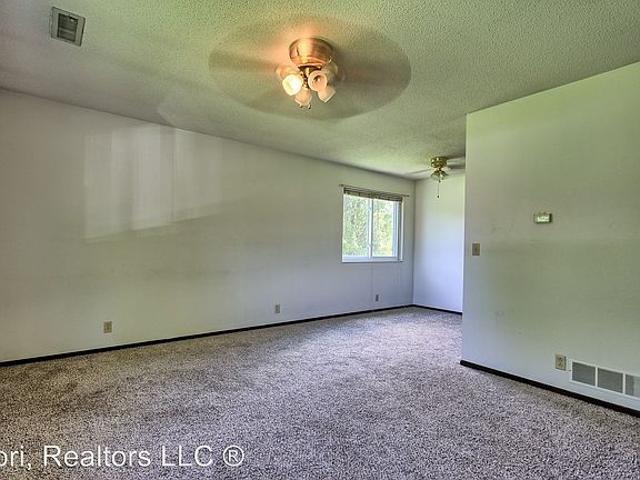 4th image of 152 Edwards St APT C