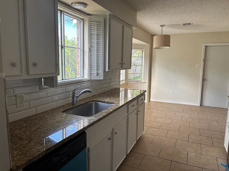 5058 Eider Dr — Photo 10