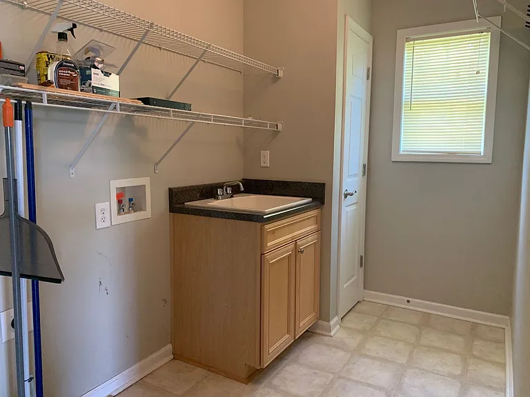 12 Finn Way — Photo 29