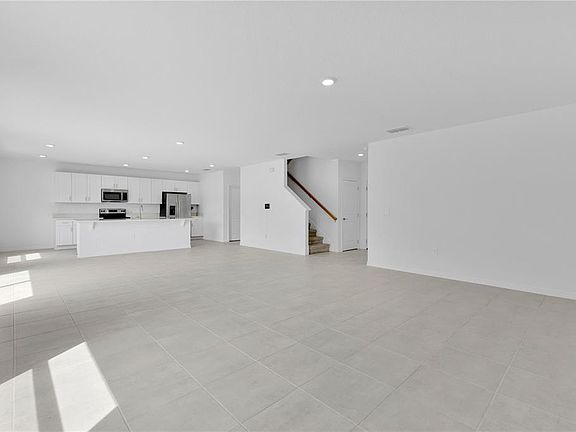 2nd image of 557 PINK IBIS BEND