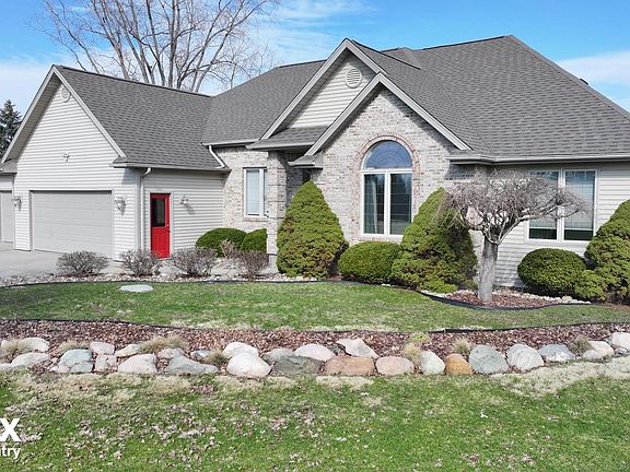 3rd image of 10368 N Jennings Rd