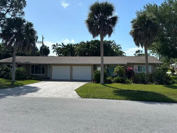 702 Hibiscus Dr, Venice, FL 34285