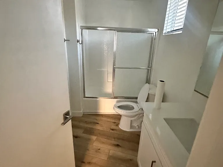 3319 Bagley Ave #2 — Photo 6
