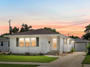 1933 Neptune Ave, Racine, WI 53404