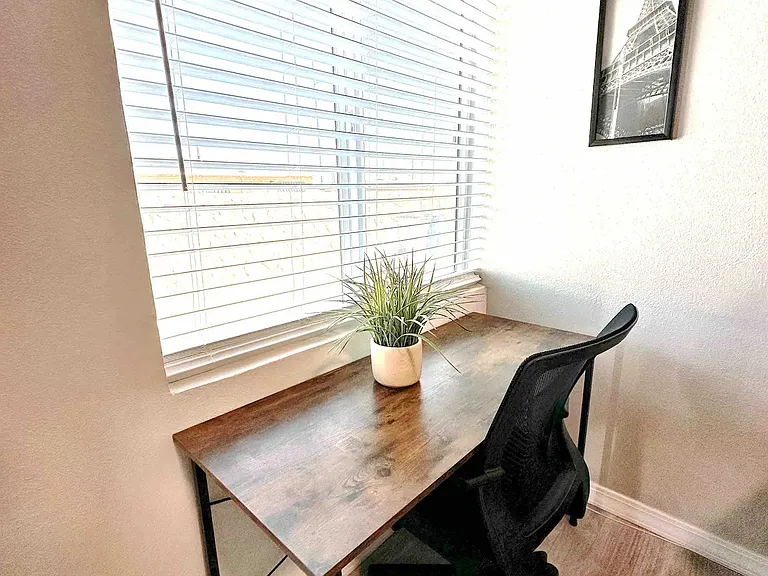 Work Desk