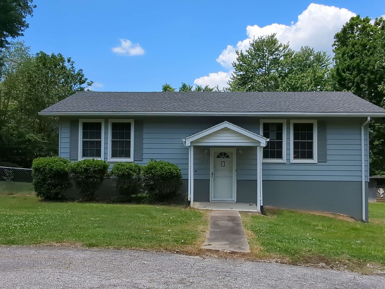 819 Columbus Cir, Madisonville, KY 42431 Zillow