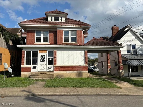 1212 Lynn St, Parkersburg, WV 26101