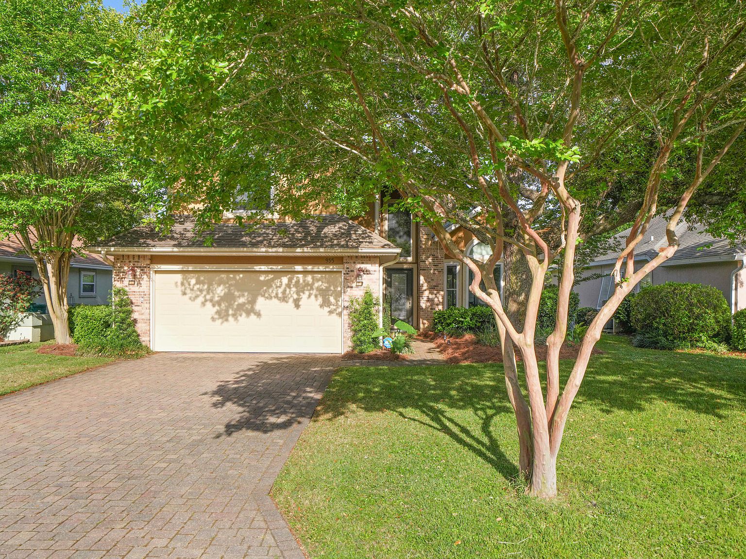 935 Shalimar Point Dr