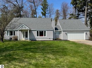 1116 Margo St, Tawas City, MI 48763