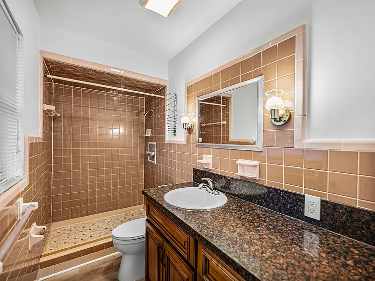 3402 W North A St — Photo 20