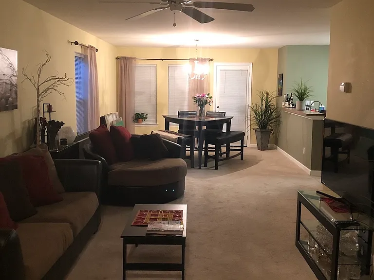 383 Gardners Cir — Photo 2