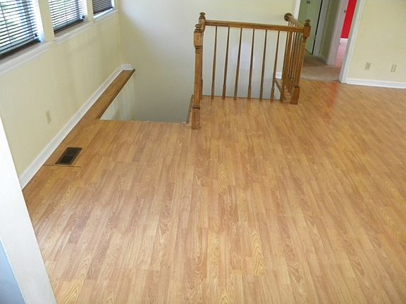 5th image of 979 May Apple Dr