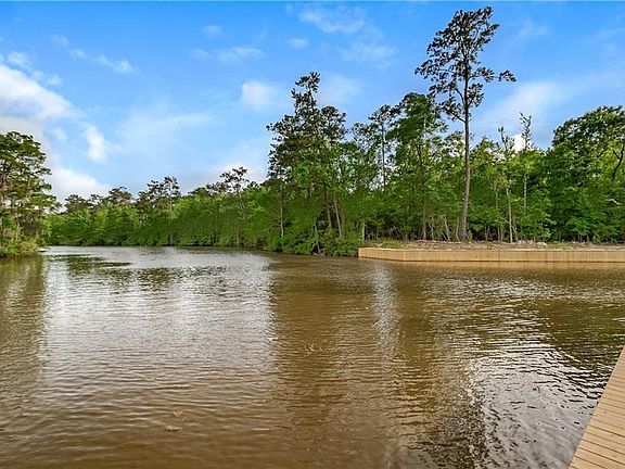 4th image of 1316 River Club Dr