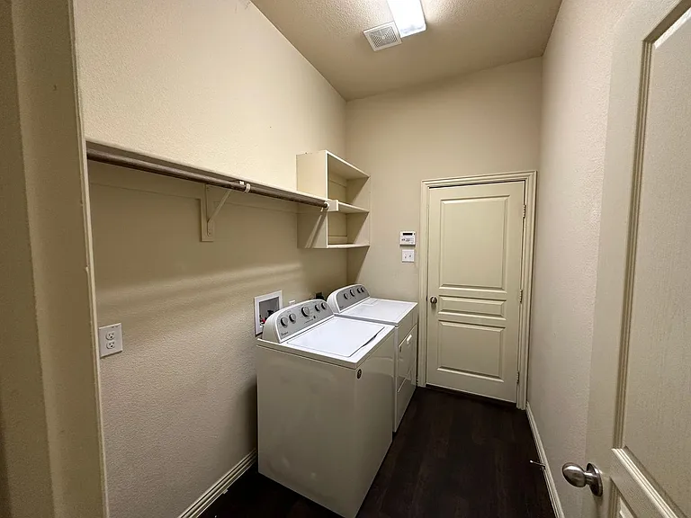 7420 Rose Crest Blvd — Photo 10