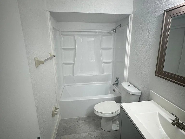 1178 S Cooper Dr — Photo 7