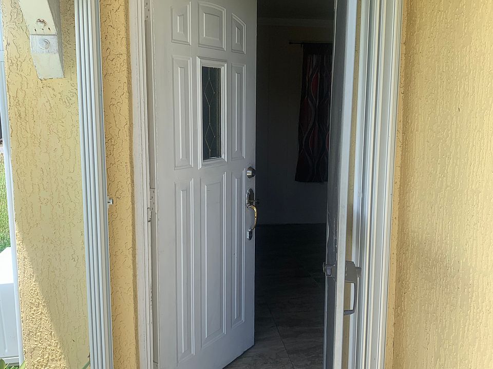 1st image of 2719 Funston St
