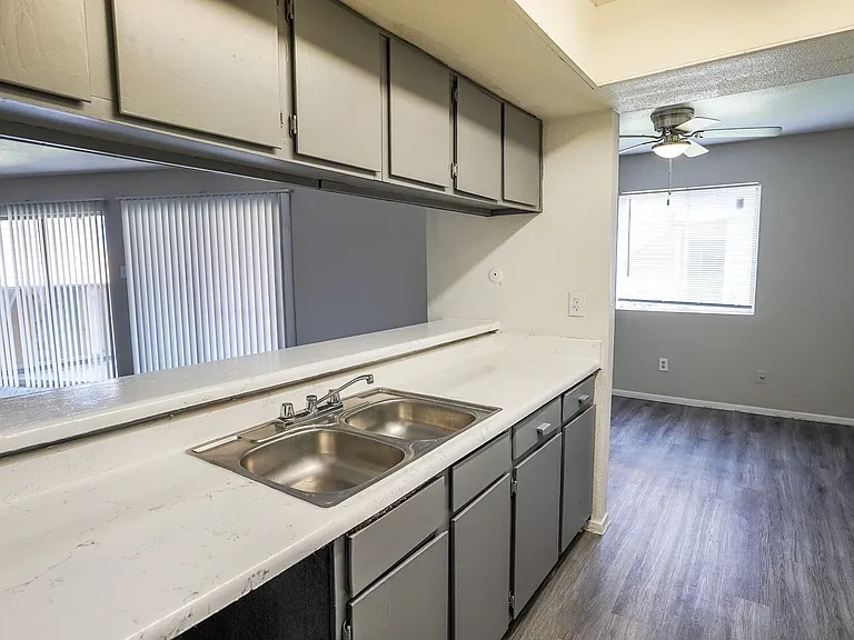 Trenton Place — Photo 41