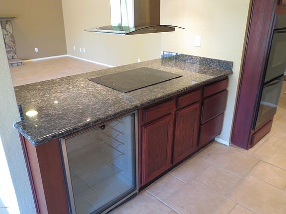 4th image of 3122 E JOHN CABOT Drive